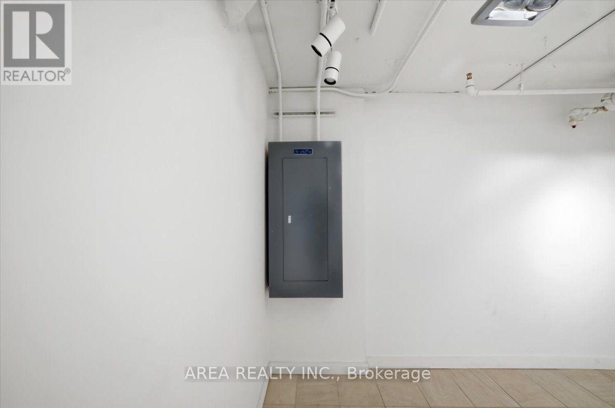 237e - 4841 Yonge Street Property Photo 11