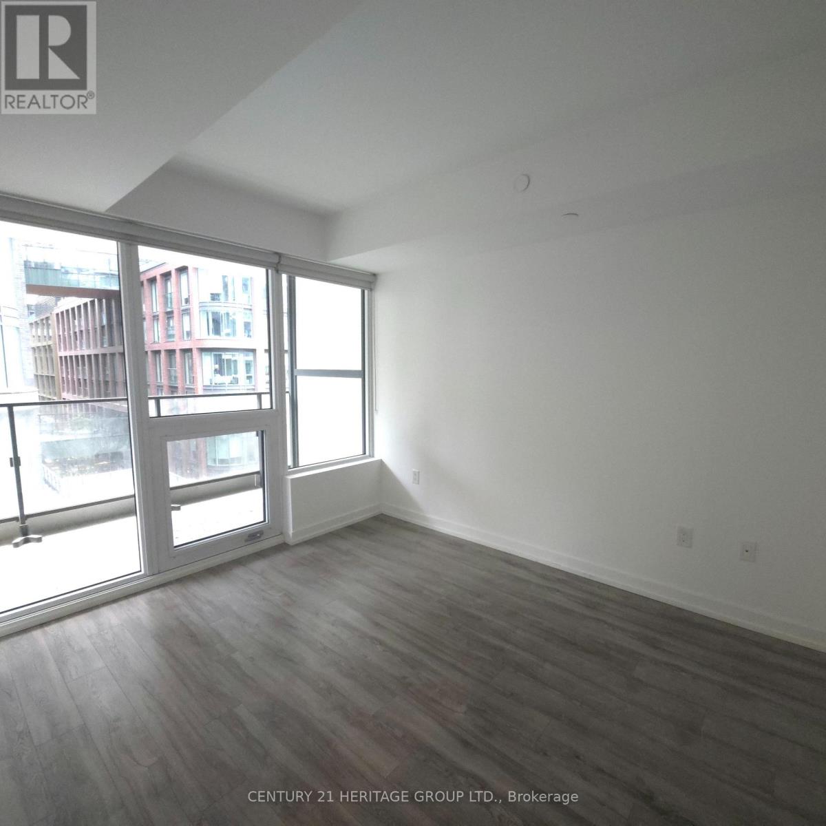 603 - 77 Shuter Street Property Photo 11