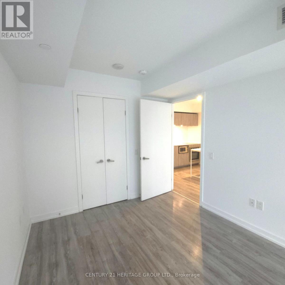 603 - 77 Shuter Street Property Photo 12