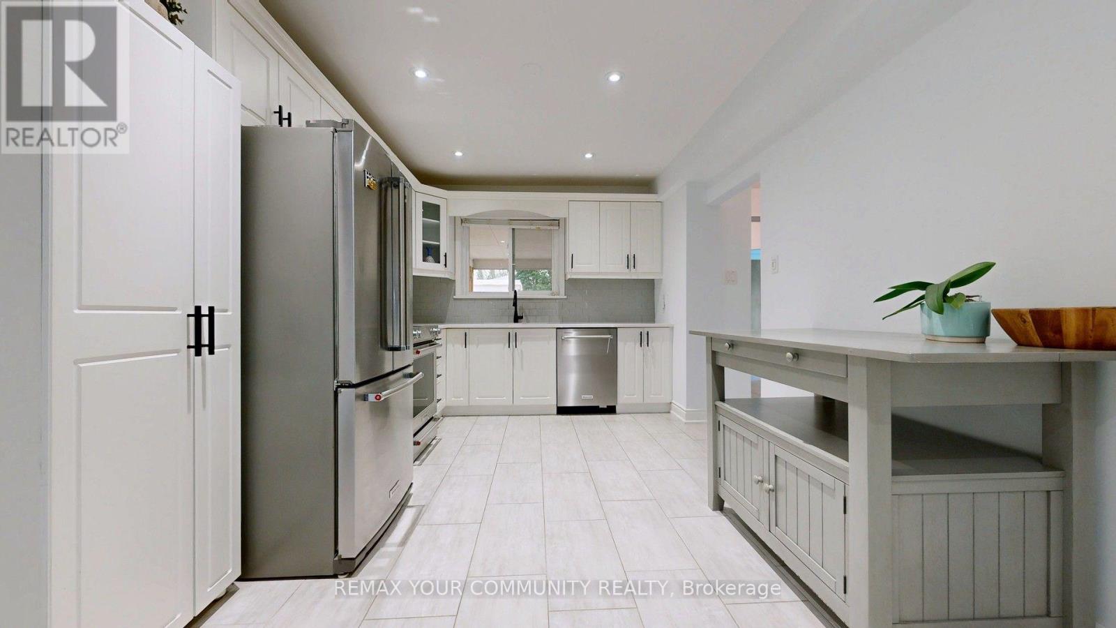 48 Crossbow Crescent Property Photo 12