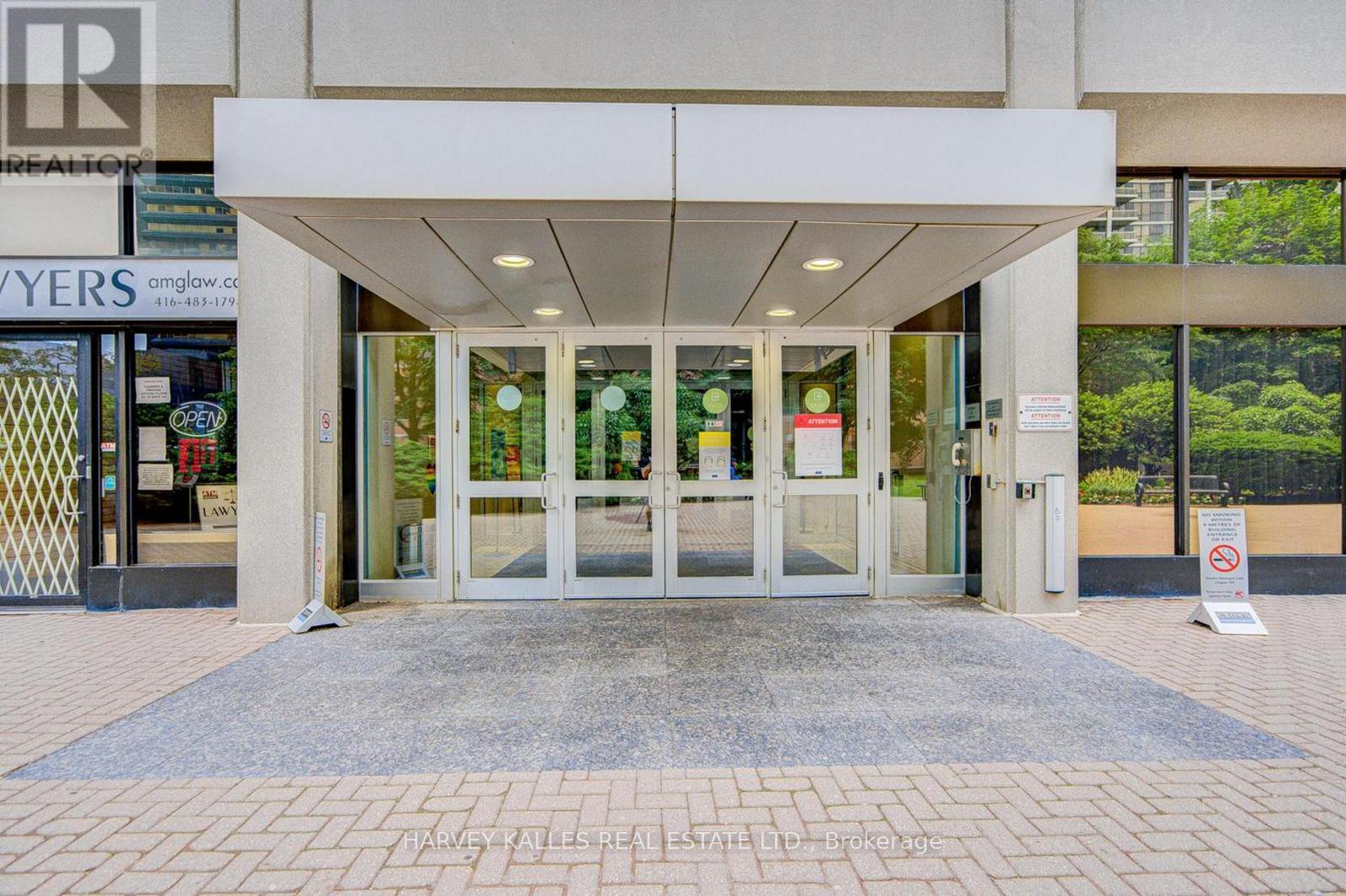 935 - 45 Sheppard Avenue E Property Photo 3