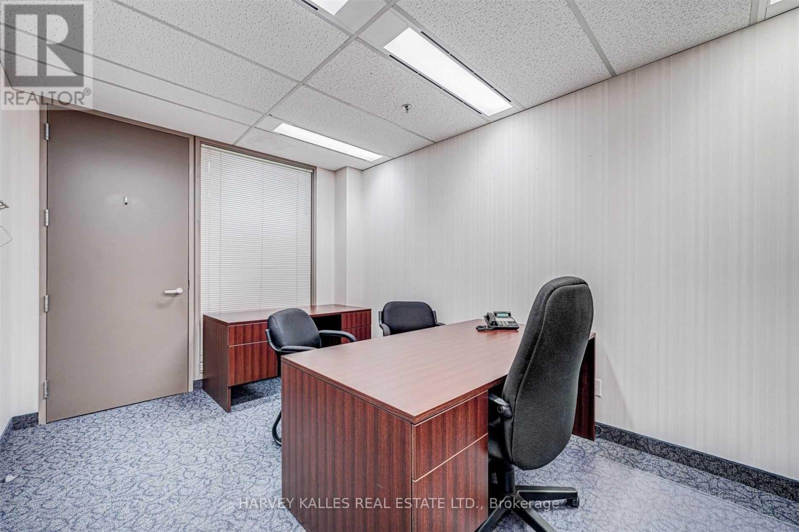 935 - 45 Sheppard Avenue E Property Photo 11