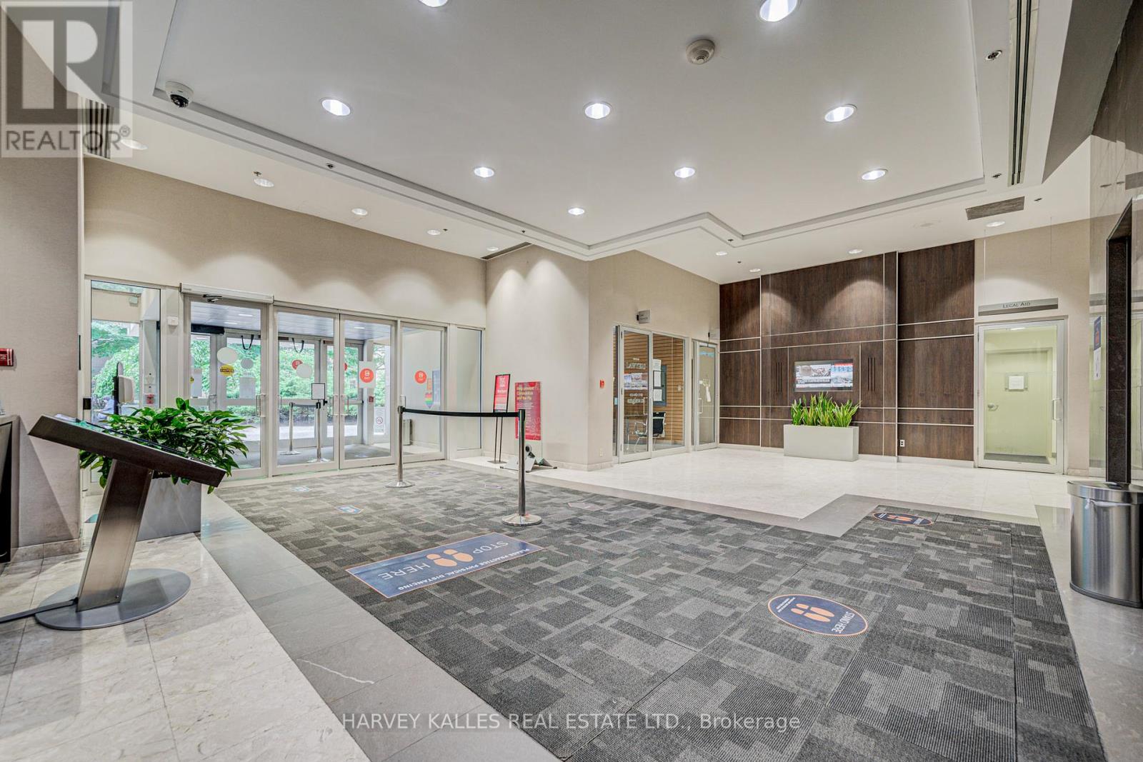 908 - 45 Sheppard Avenue E Property Photo 3