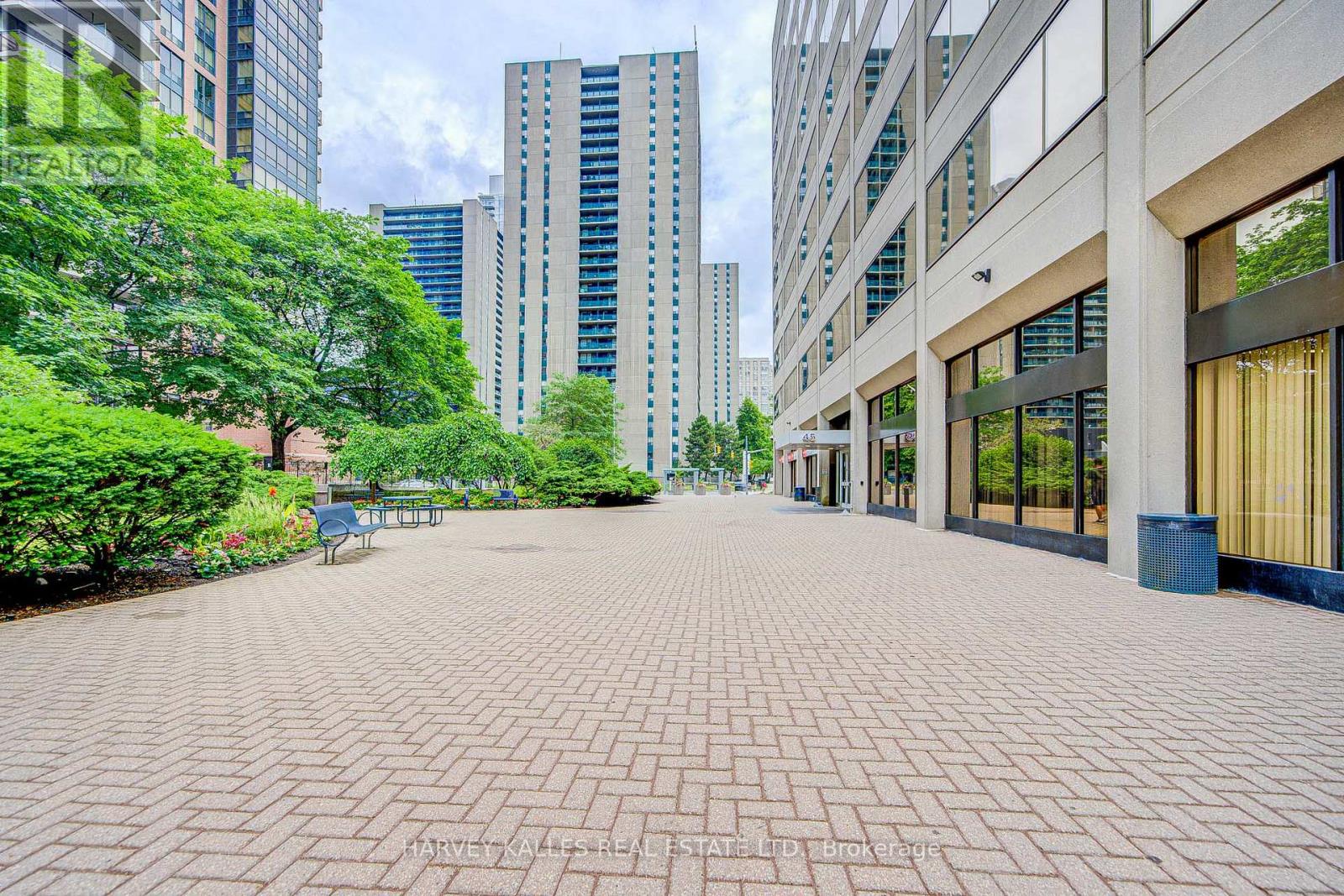 908 - 45 Sheppard Avenue E Property Photo 13