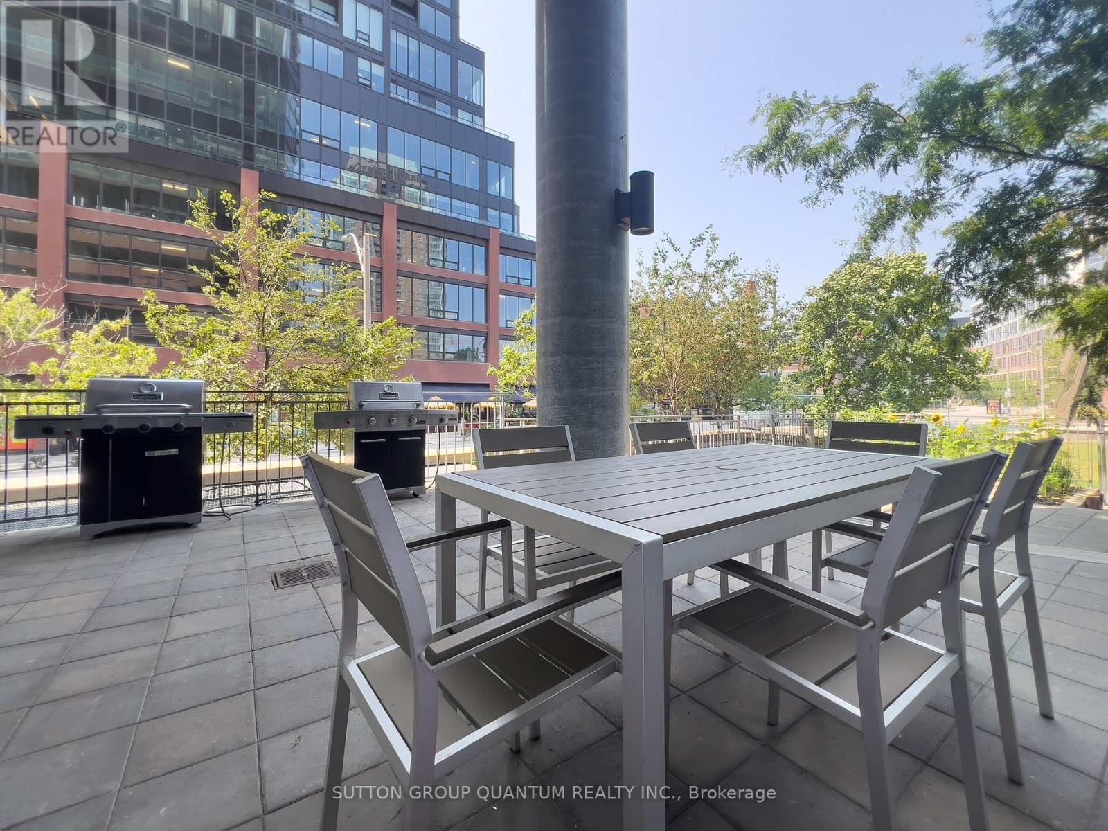 1012 - 150 East Liberty Street Property Photo 28
