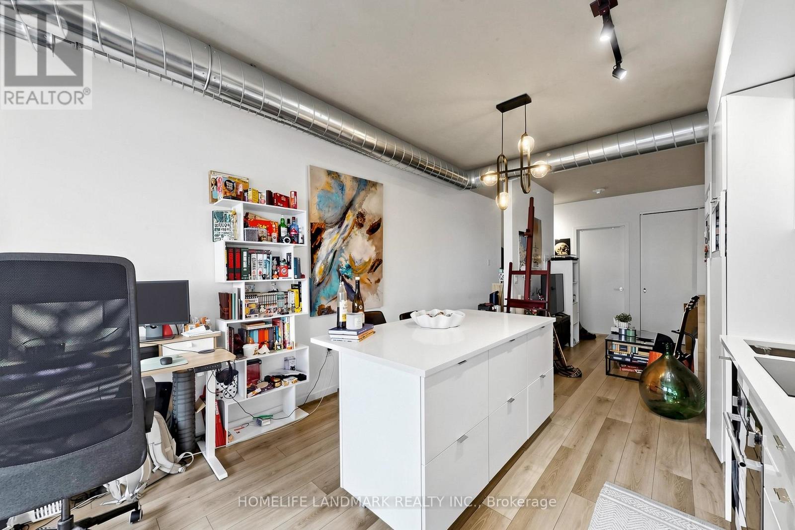 801 - 21 Lawren Harris Square Property Photo 15