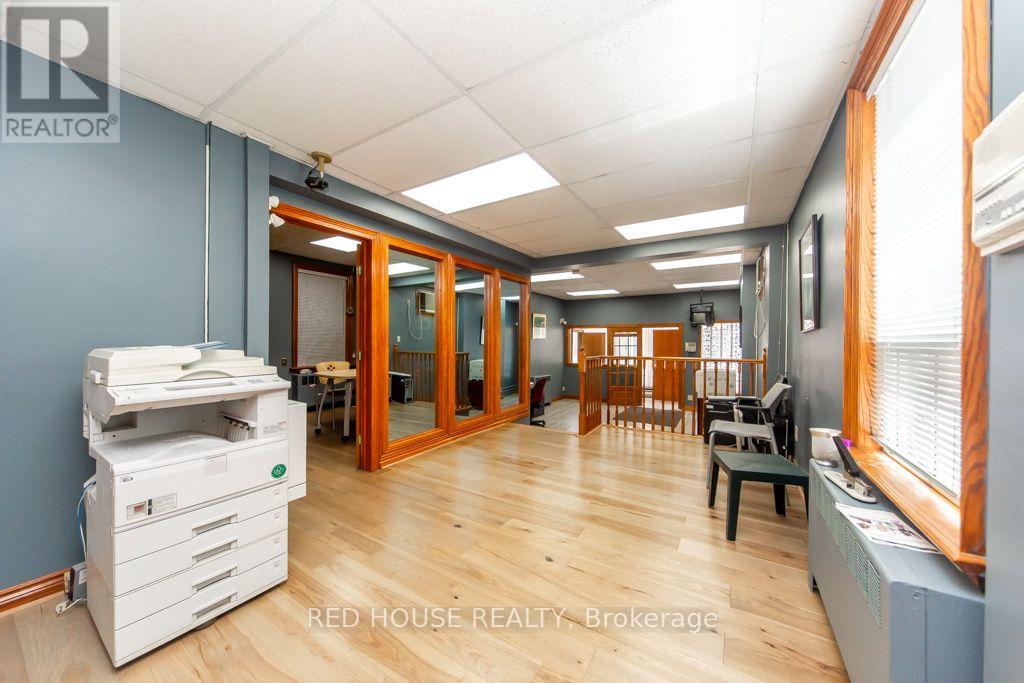 658 Vaughan Road Property Photo 3