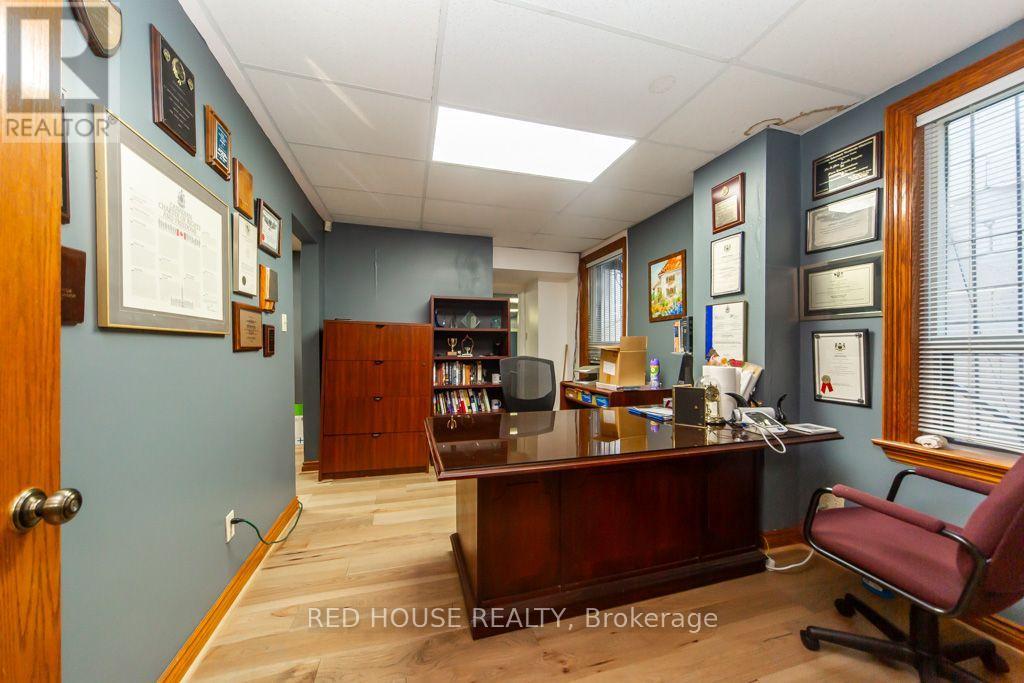 658 Vaughan Road Property Photo 8