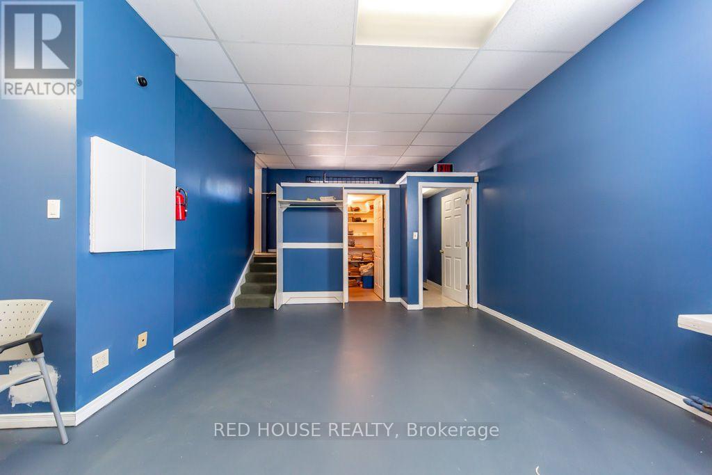 658 Vaughan Road Property Photo 12