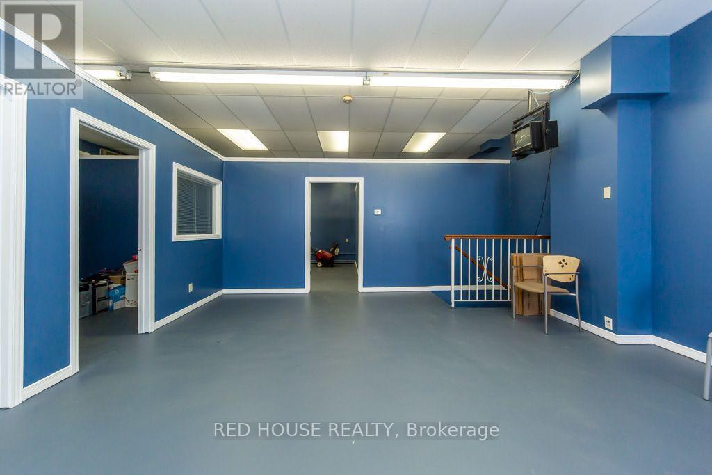 658 Vaughan Road Property Photo 13