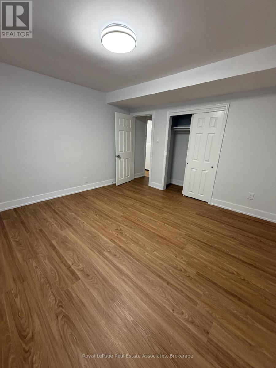 1 - 3877 Bathurst Street Property Photo 3