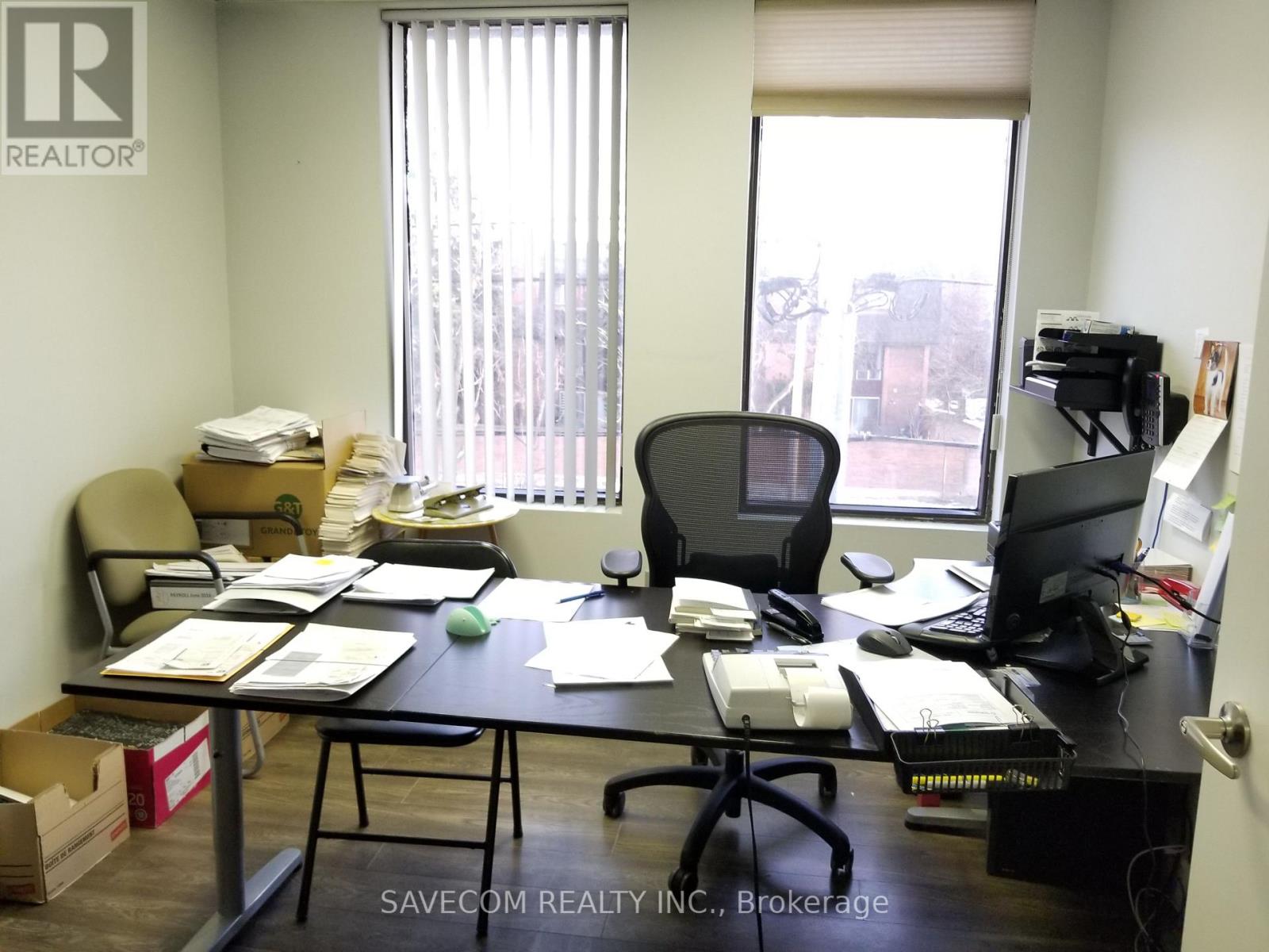 #301 - 332 Sheppard Avenue E Property Photo 4