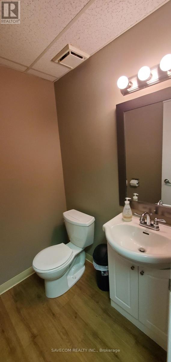 #301 - 332 Sheppard Avenue E Property Photo 8