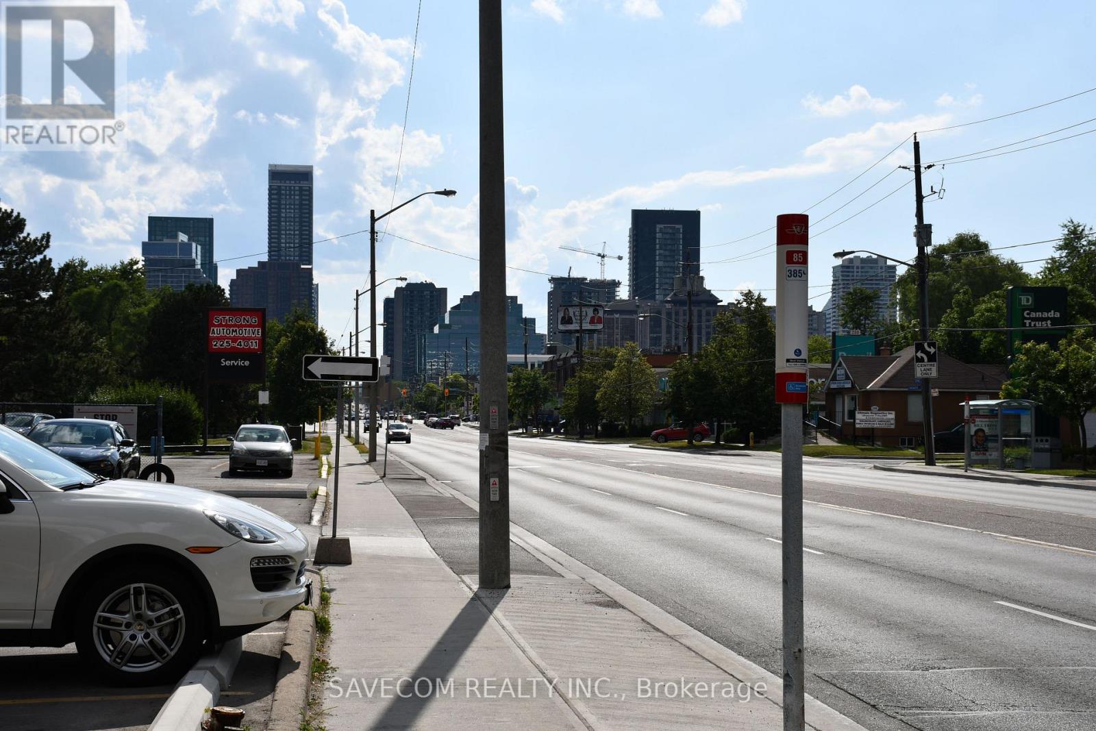 #301 - 332 Sheppard Avenue E Property Photo 9