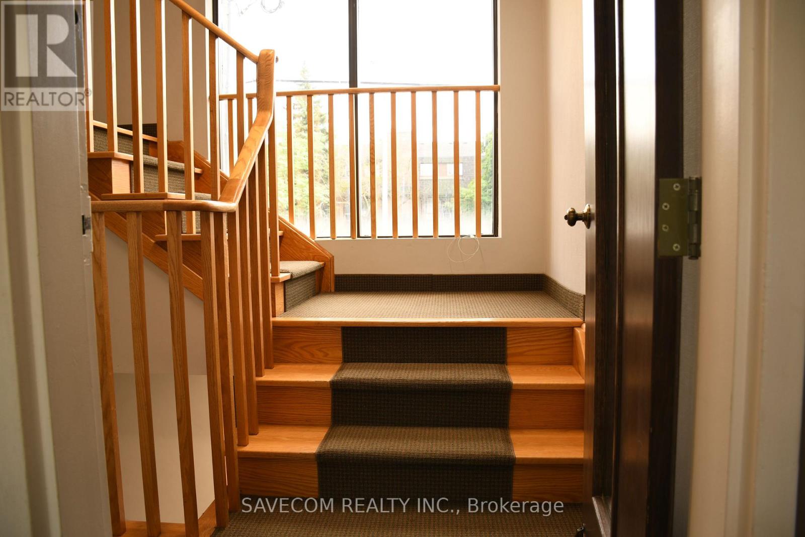 #301 - 332 Sheppard Avenue E Property Photo 11