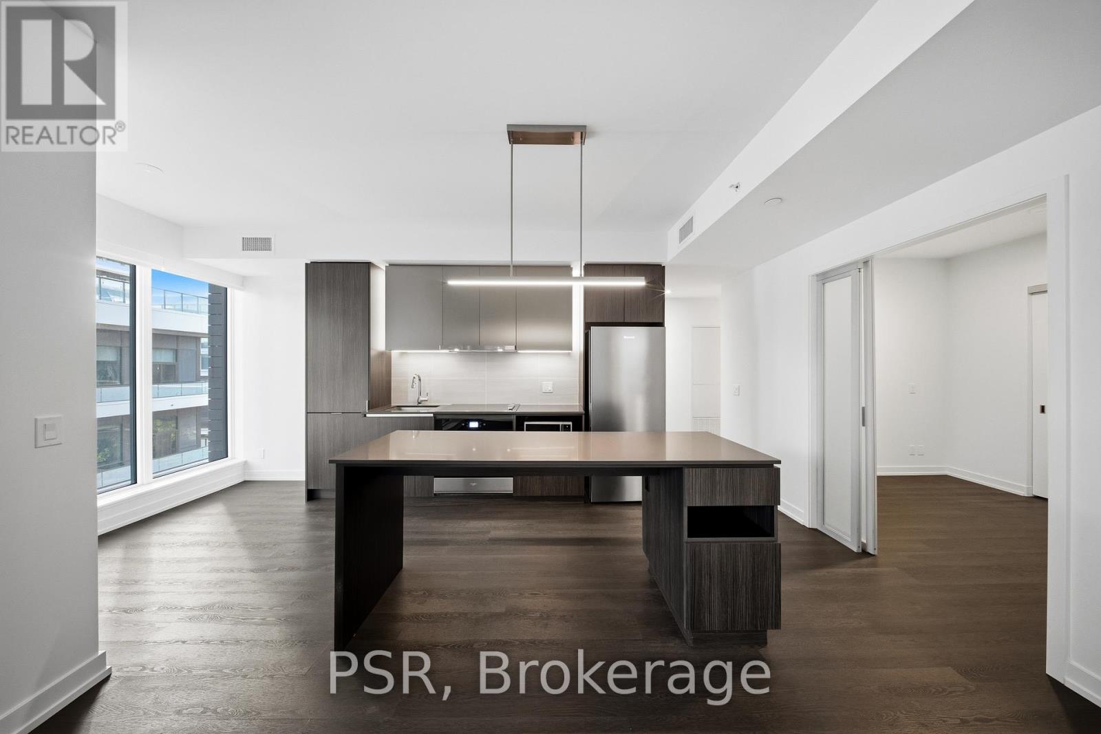 409 - 70 Ordnance Street Property Photo 2