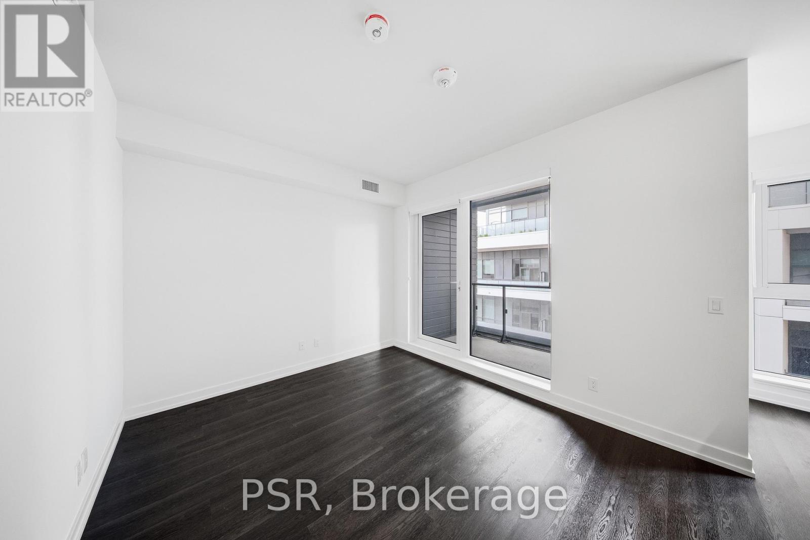 409 - 70 Ordnance Street Property Photo 6