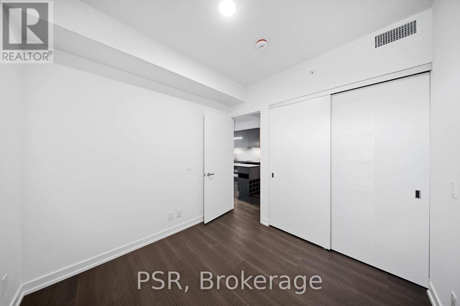409 - 70 Ordnance Street Property Photo 15