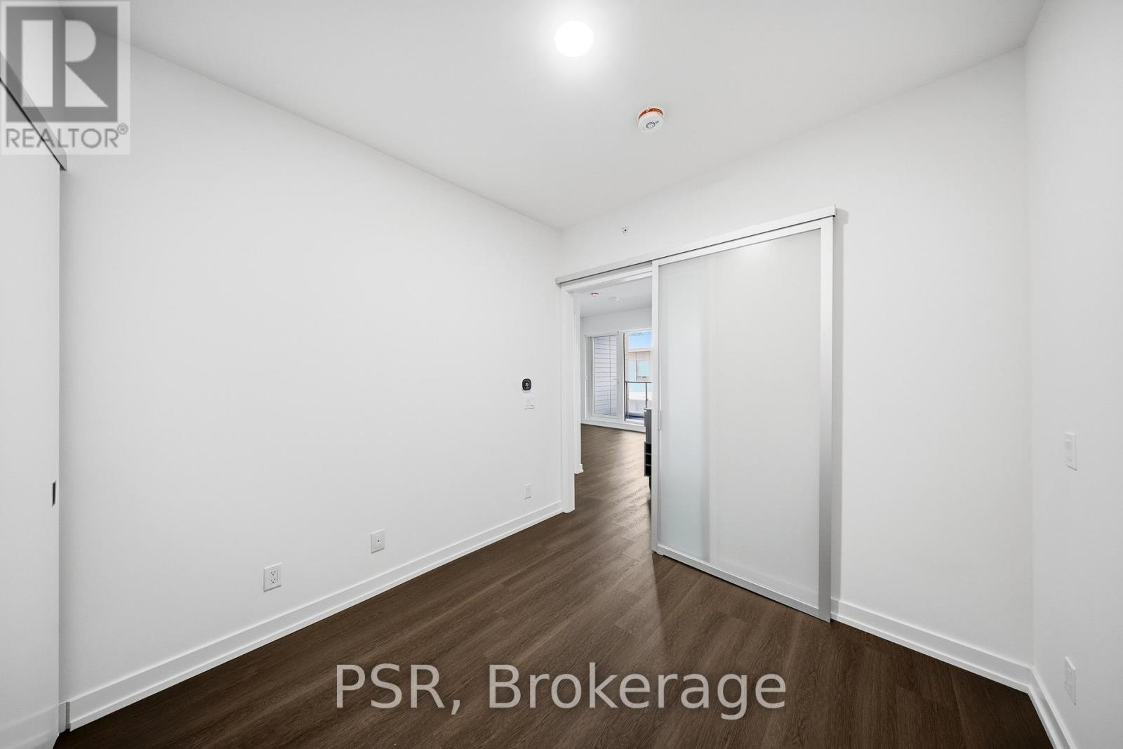 409 - 70 Ordnance Street Property Photo 16