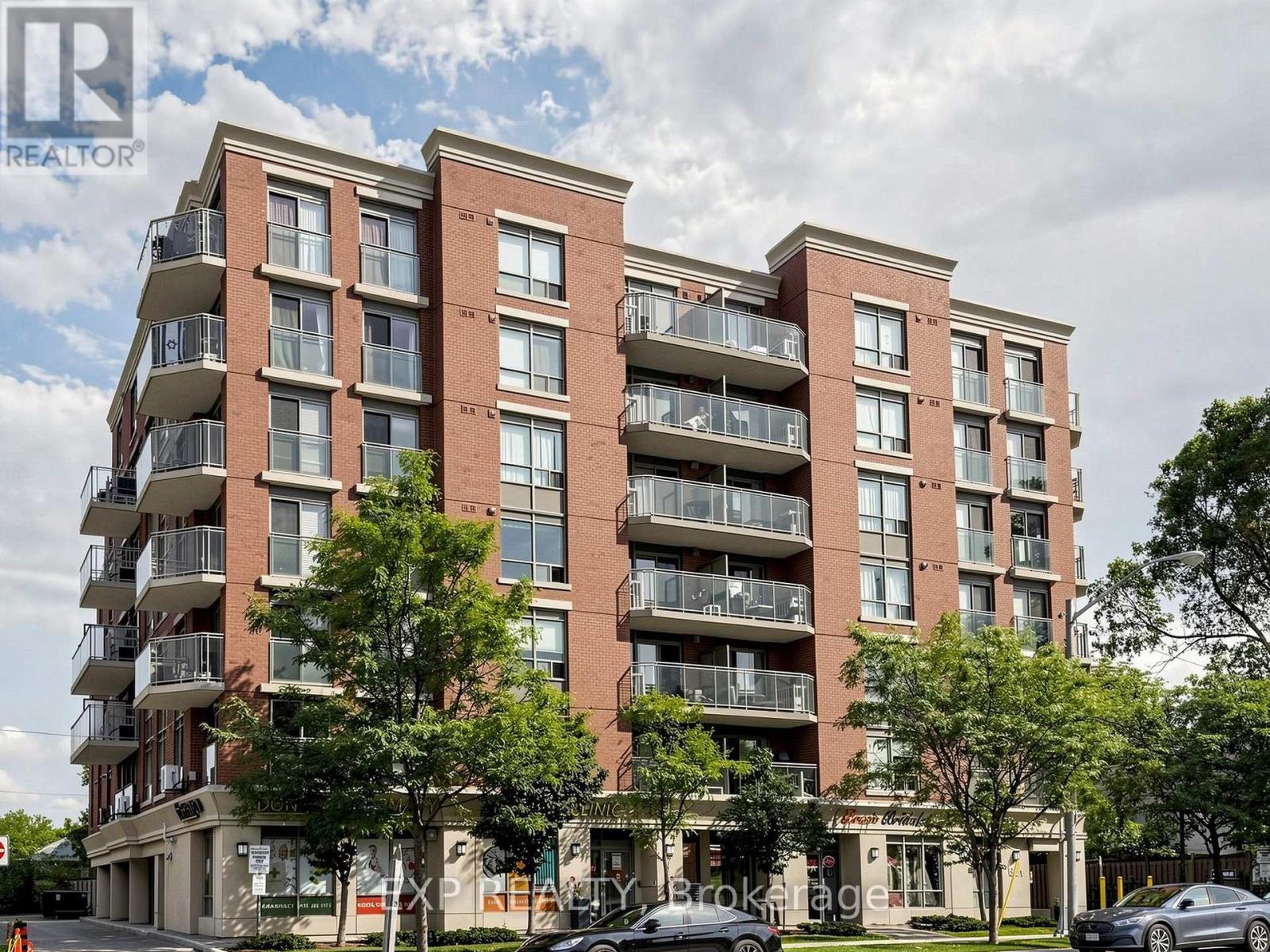302 - 801 SHEPPARD AVENUE W