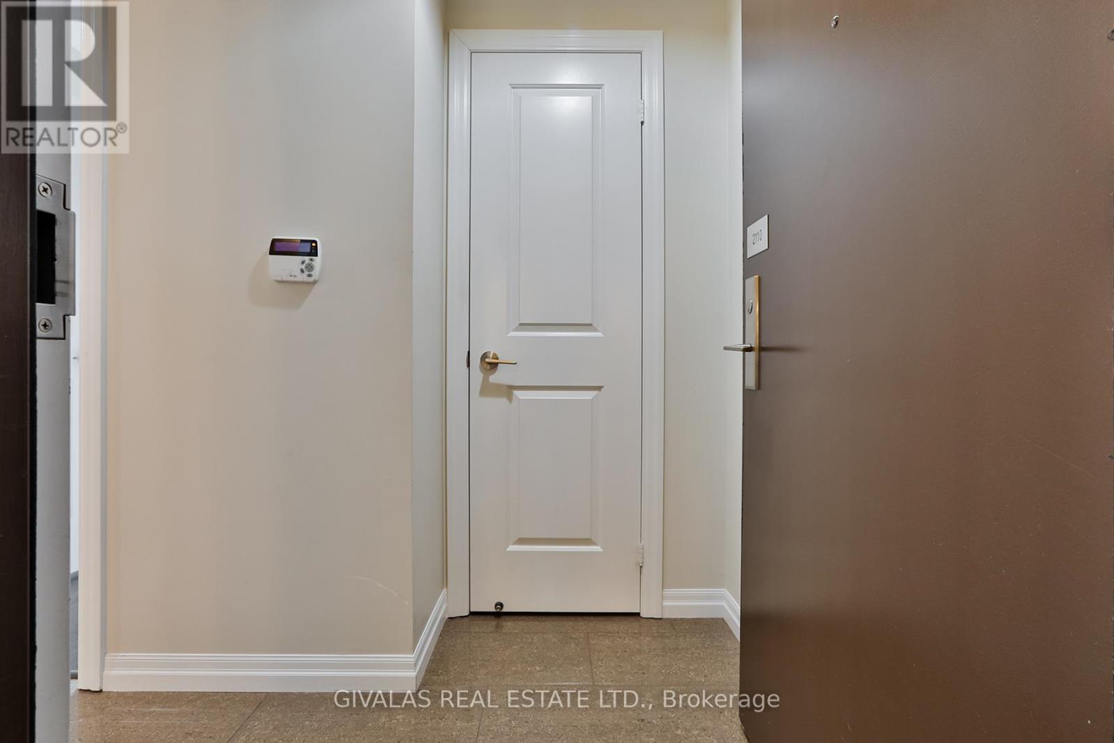 2110 - 30 Herons Hill Way Property Photo 4