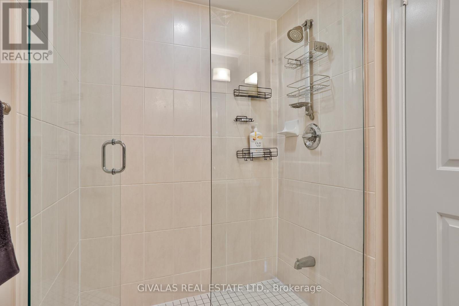 2110 - 30 Herons Hill Way Property Photo 25