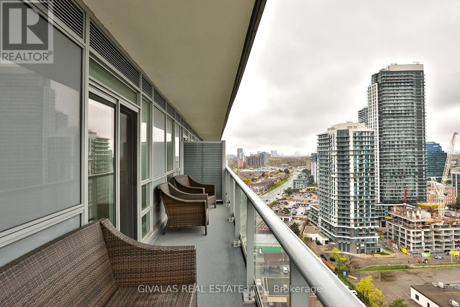 2110 - 30 Herons Hill Way Property Photo 31
