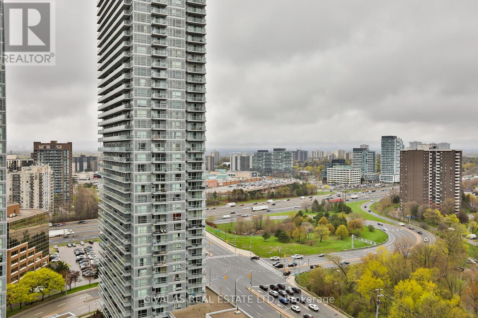 2110 - 30 Herons Hill Way Property Photo 37