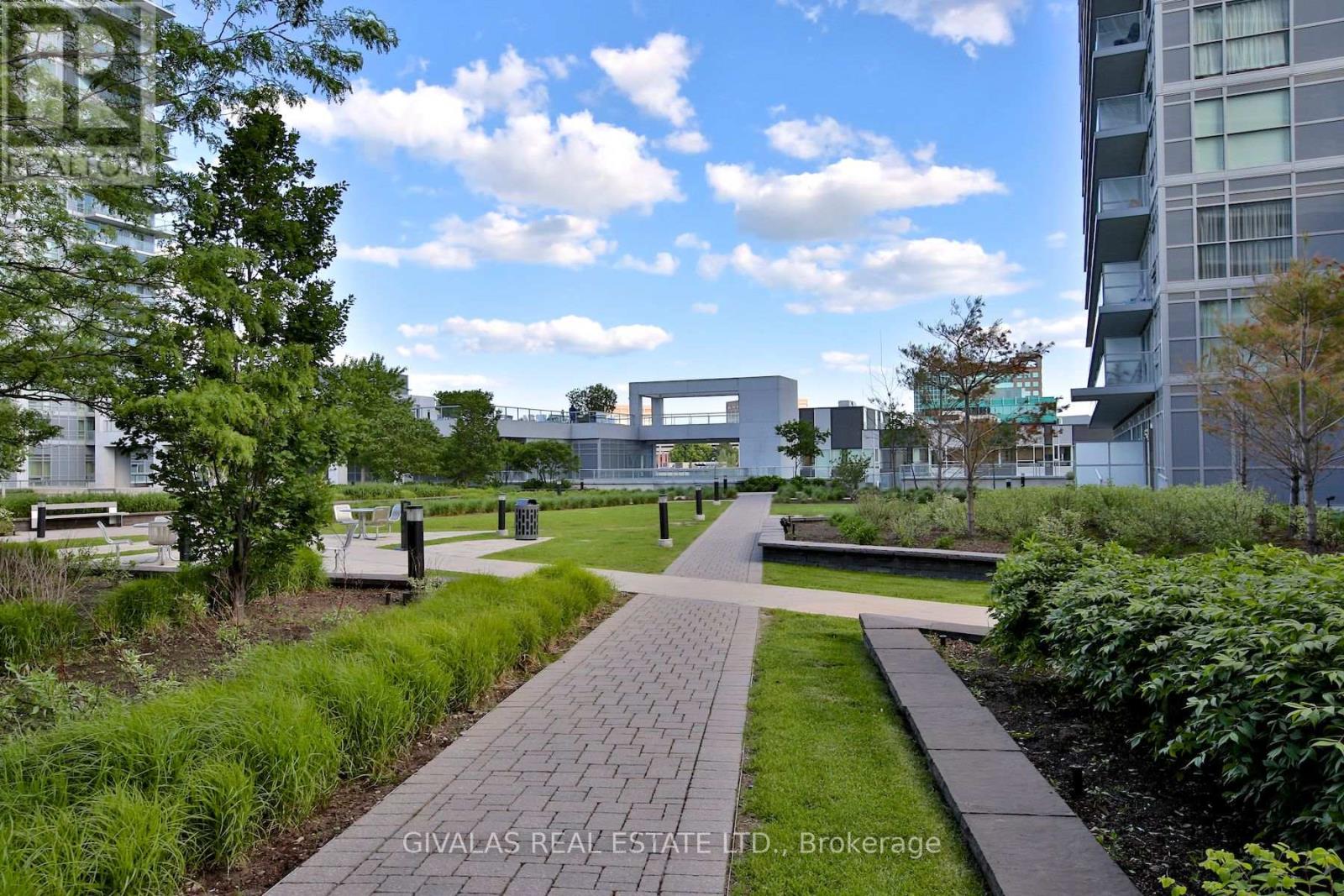 2110 - 30 Herons Hill Way Property Photo 39