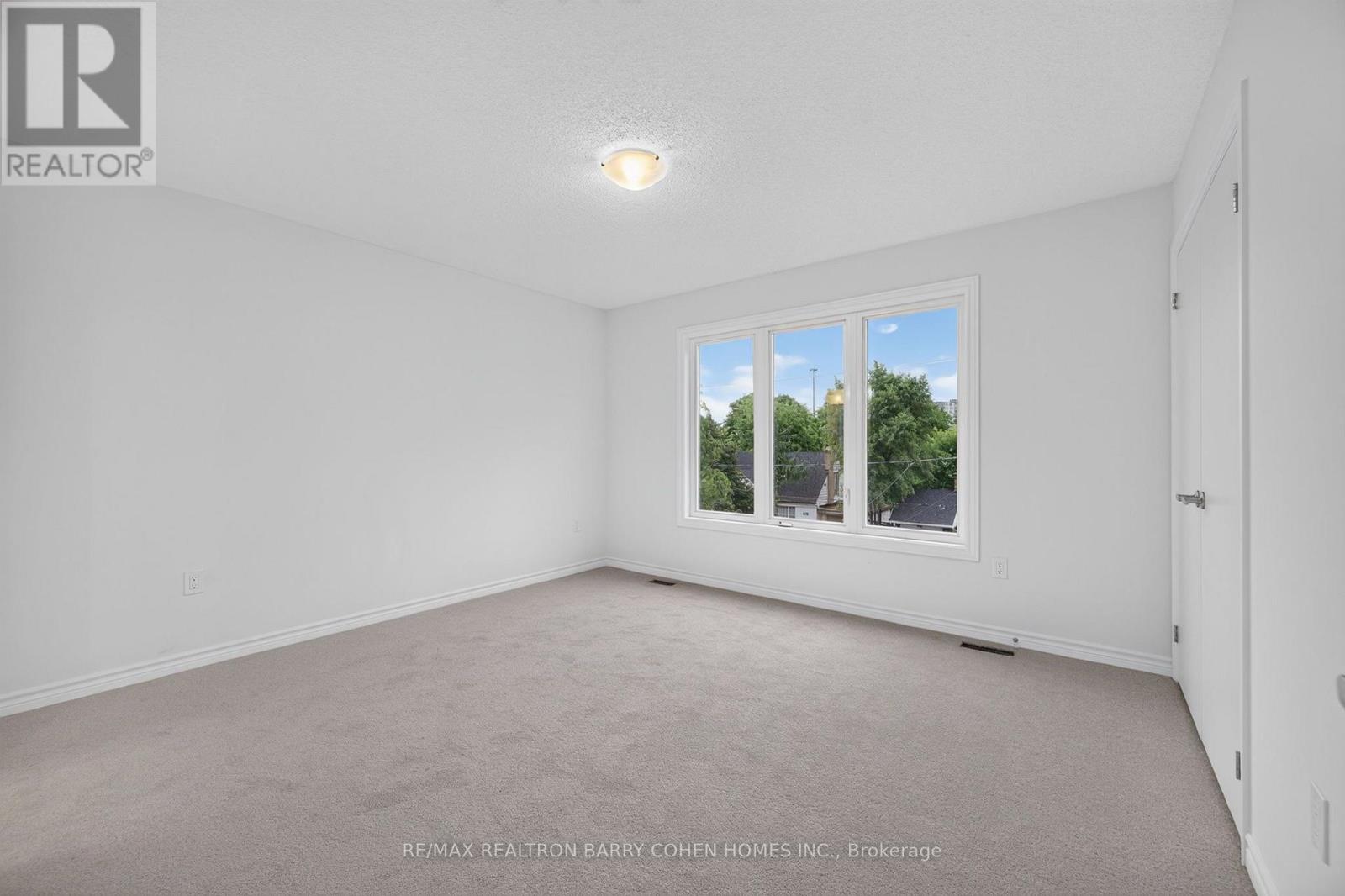 36 Luverne Avenue Property Photo 26
