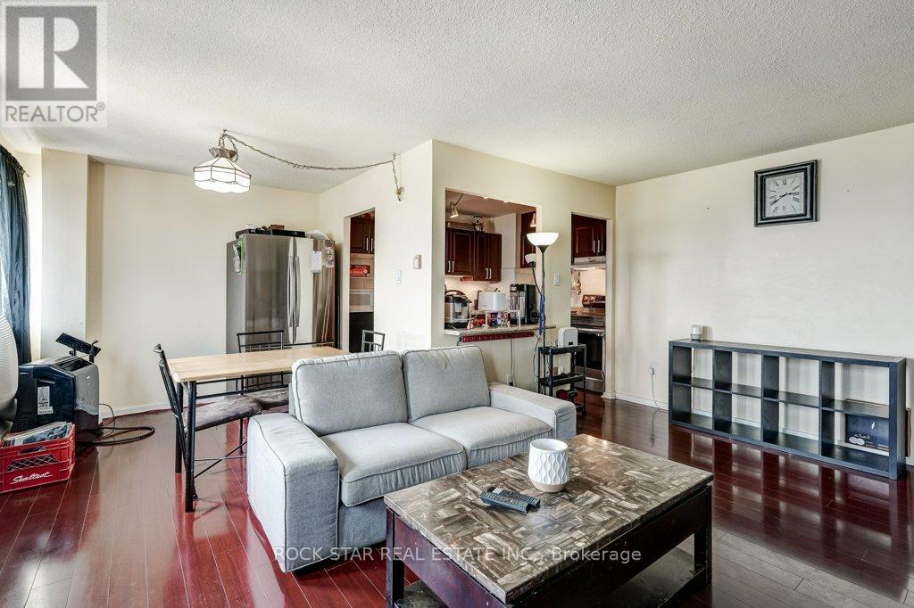 1711 - 10 Sunny Glenway Property Photo 10
