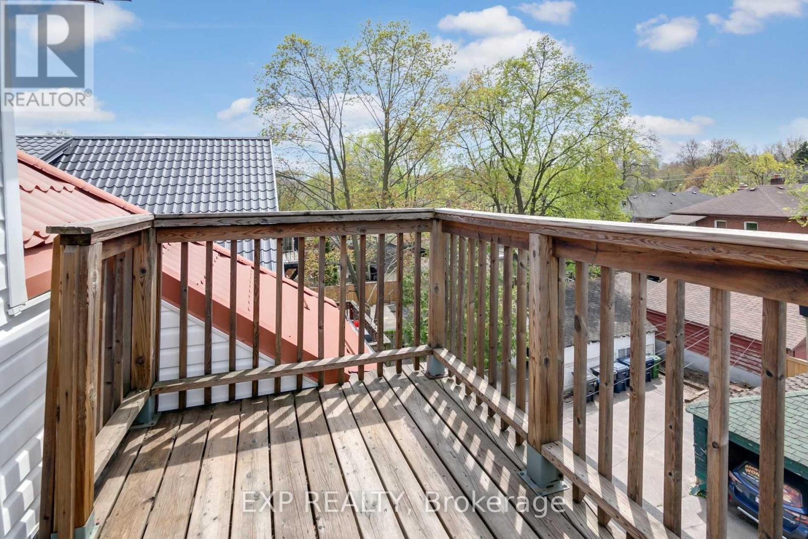 896 Avenue Road Property Photo 8