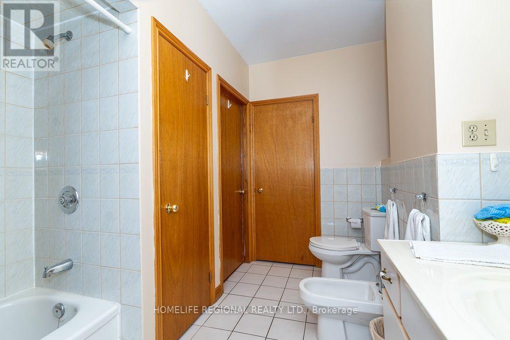 110 Grace Street Property Photo 25