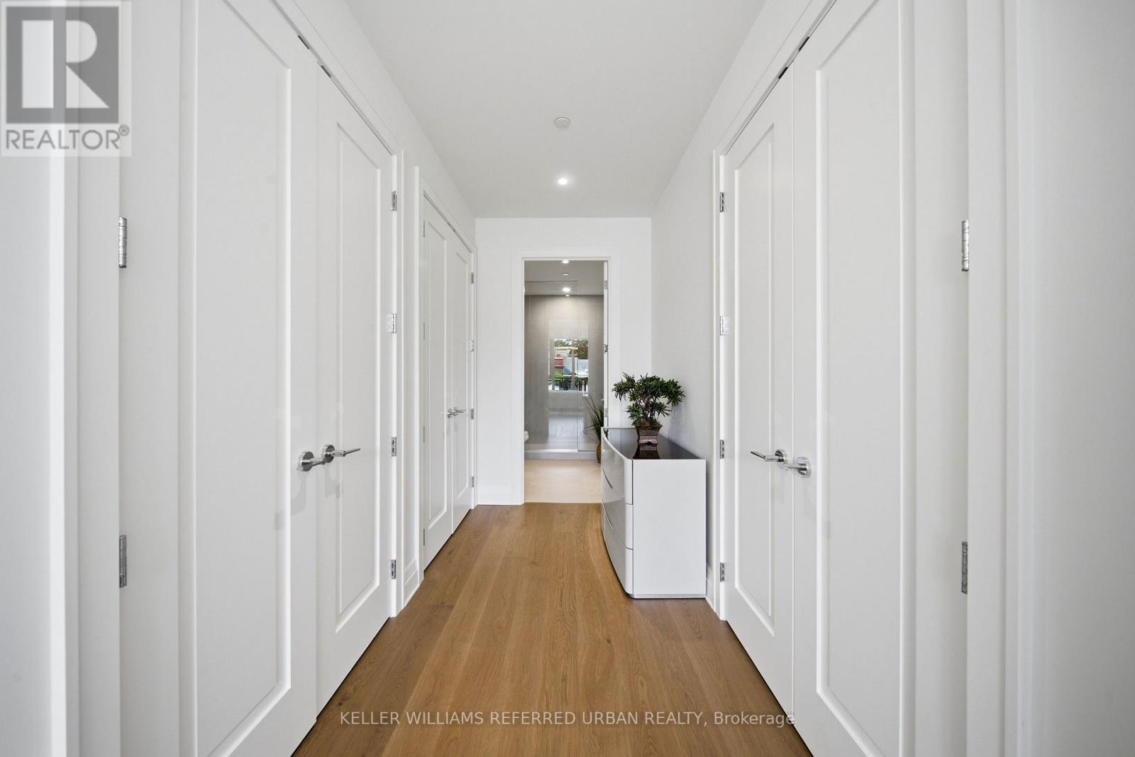 313 - 2 Forest Hill Road Property Photo 30