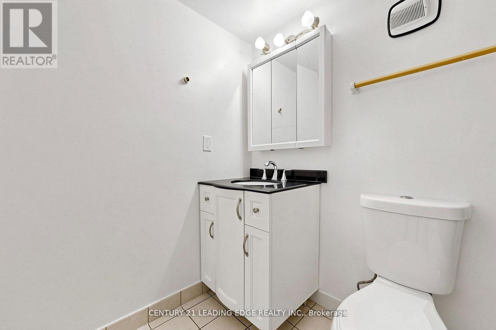 304 - 5 Vicora Linkway Property Photo 27
