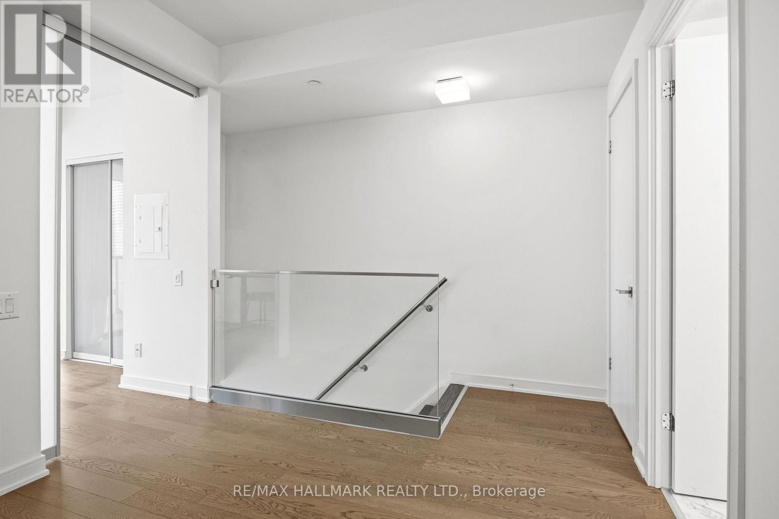 1811 - 57 St Joseph Street Property Photo 17