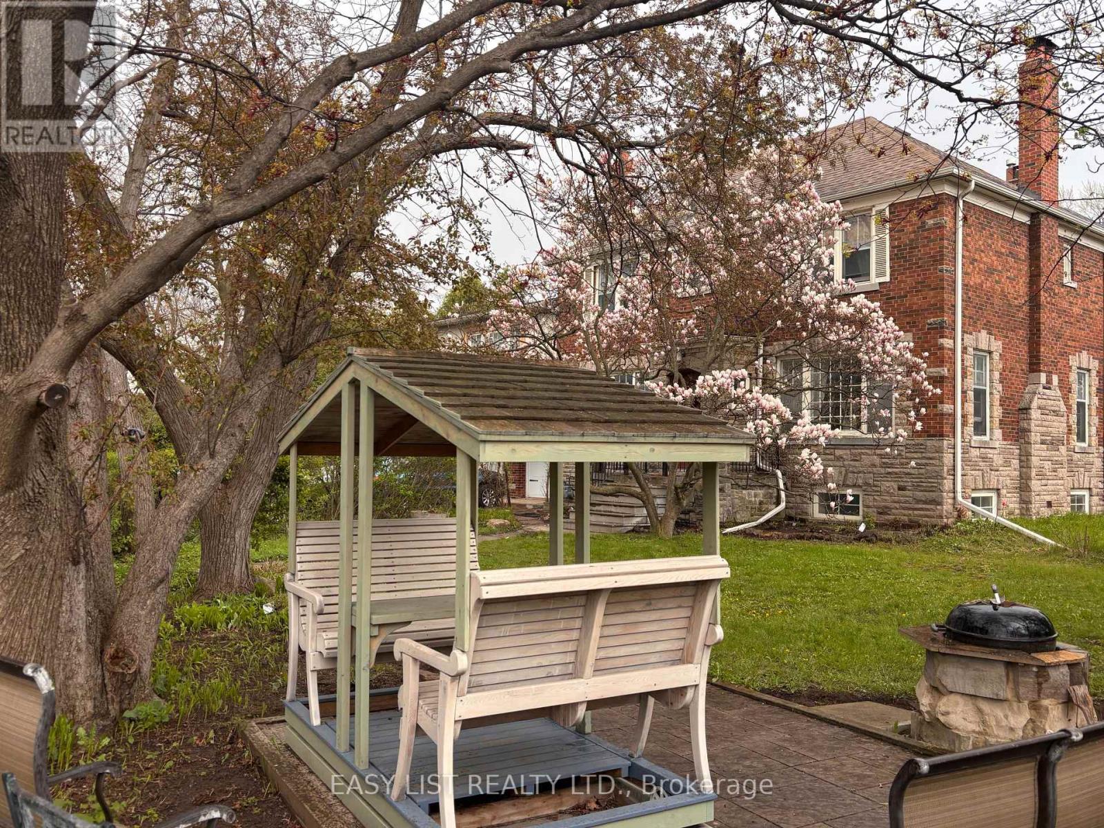 205 Ridley Boulevard Property Photo 10