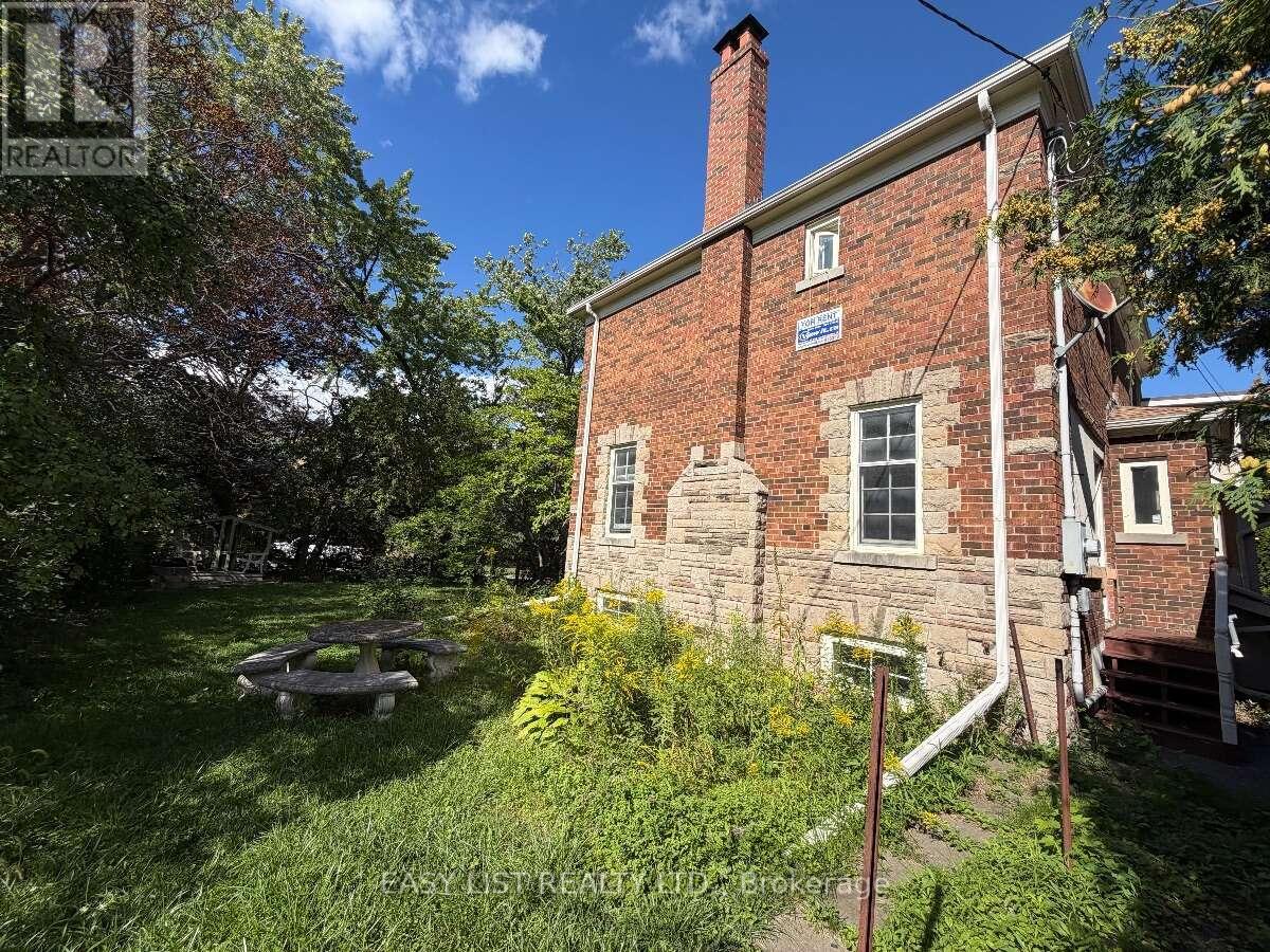 205 Ridley Boulevard Property Photo 12
