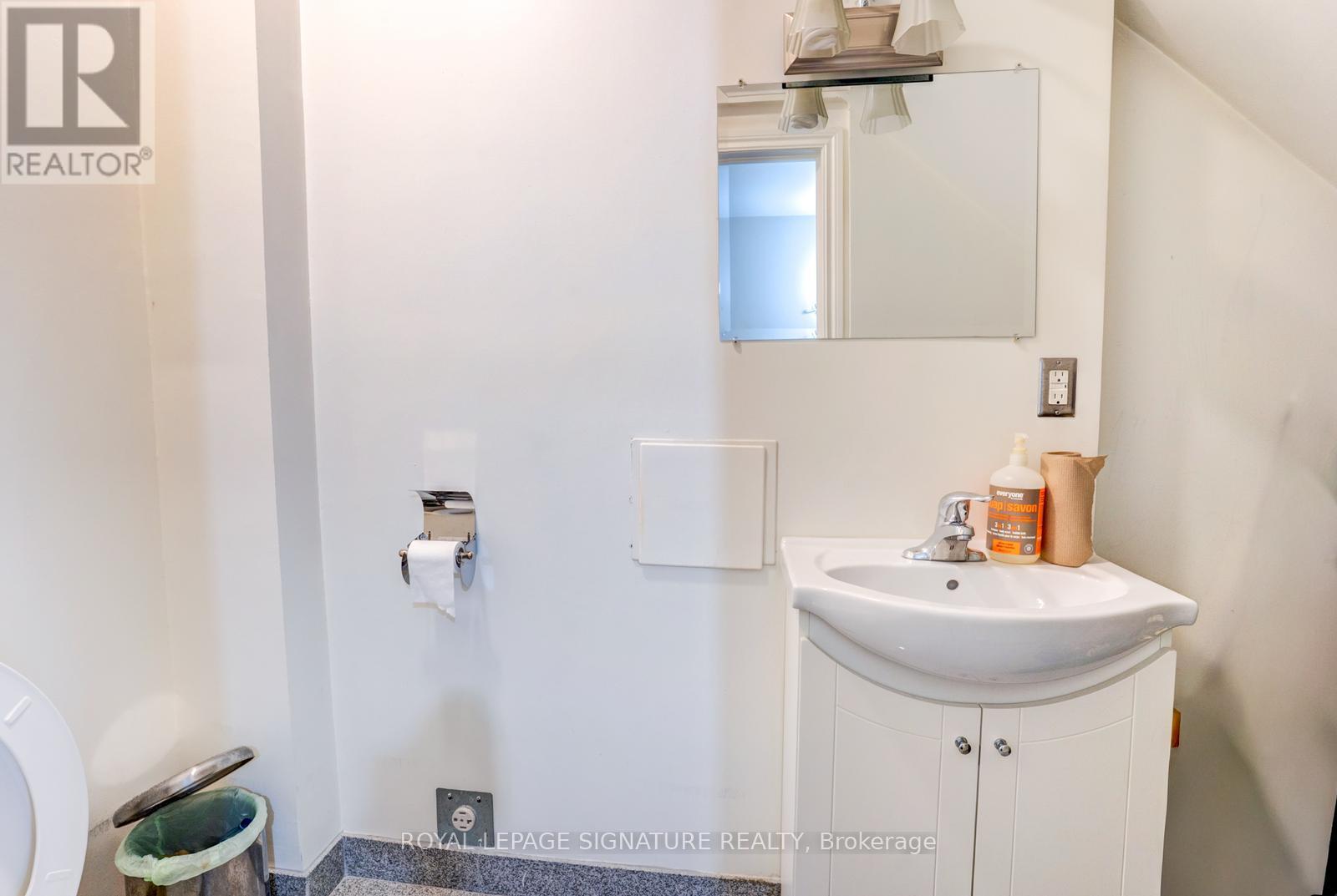 Unit 2 - 80 Mitchell Avenue Property Photo 11