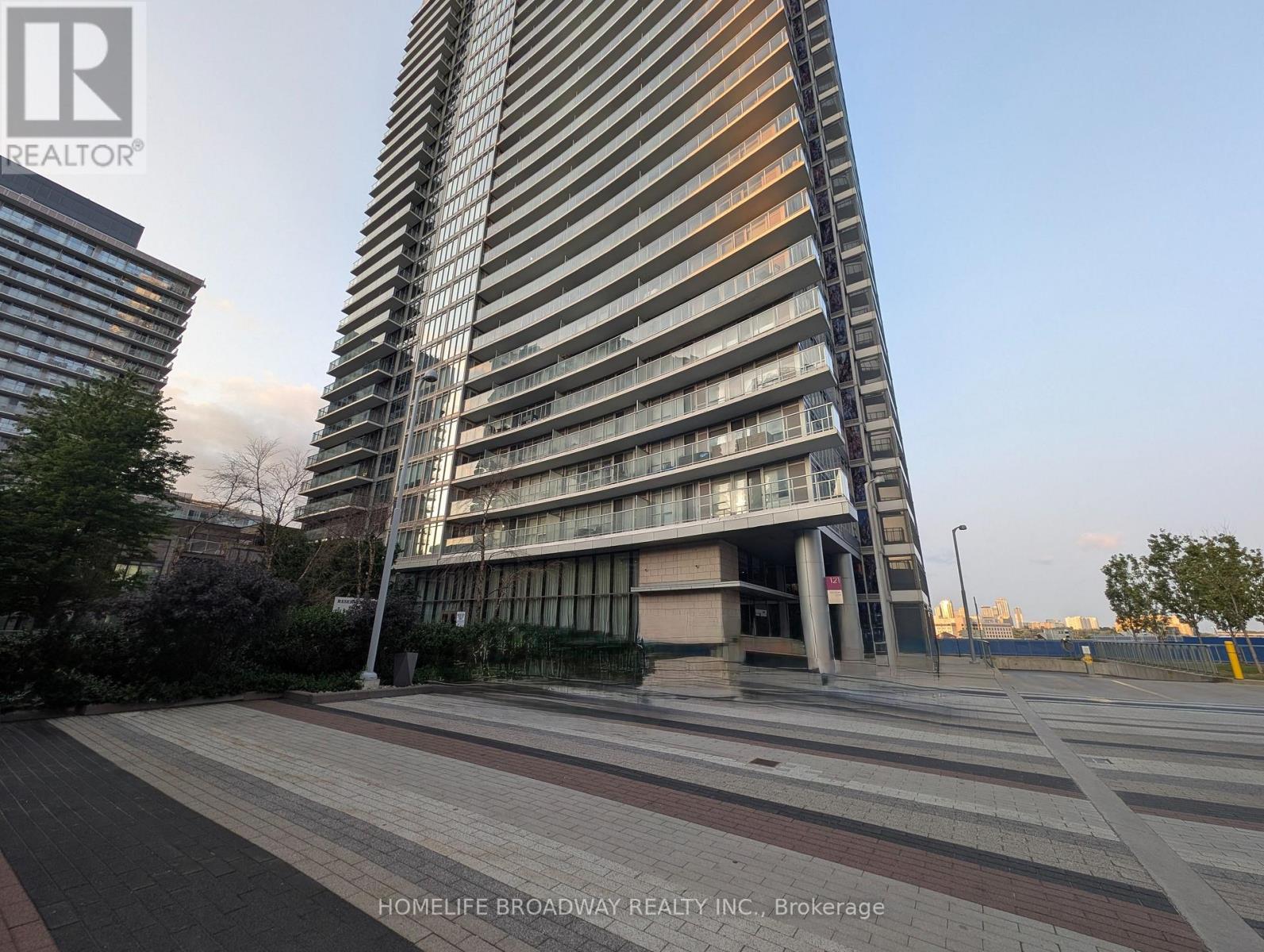 3609 - 121 Mcmahon Drive Property Photo 1