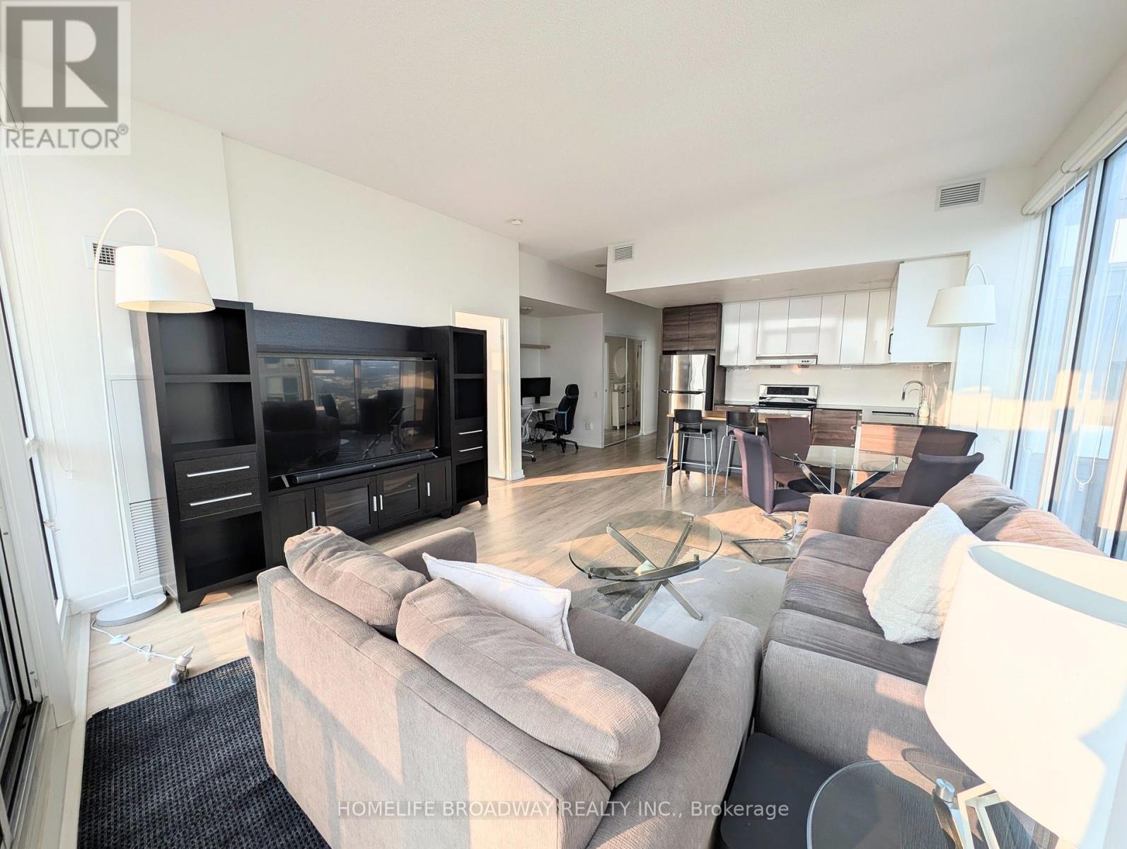 3609 - 121 Mcmahon Drive Property Photo 10