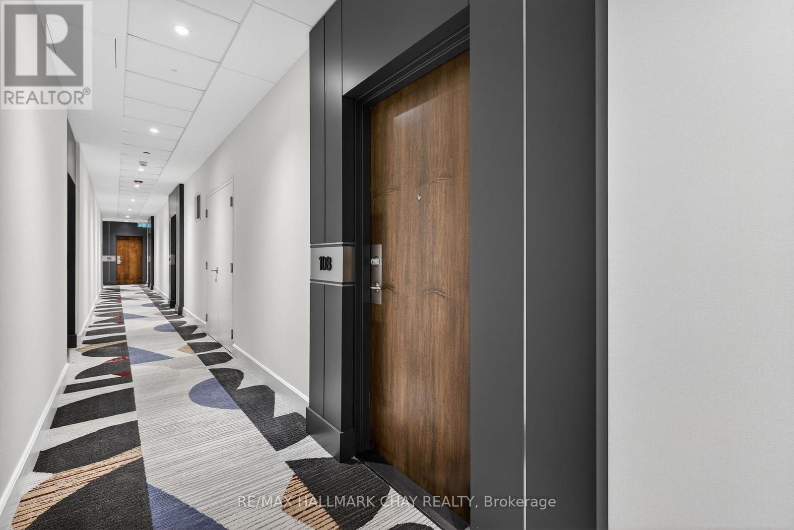 108 - 701 Sheppard Avenue W Property Photo 2