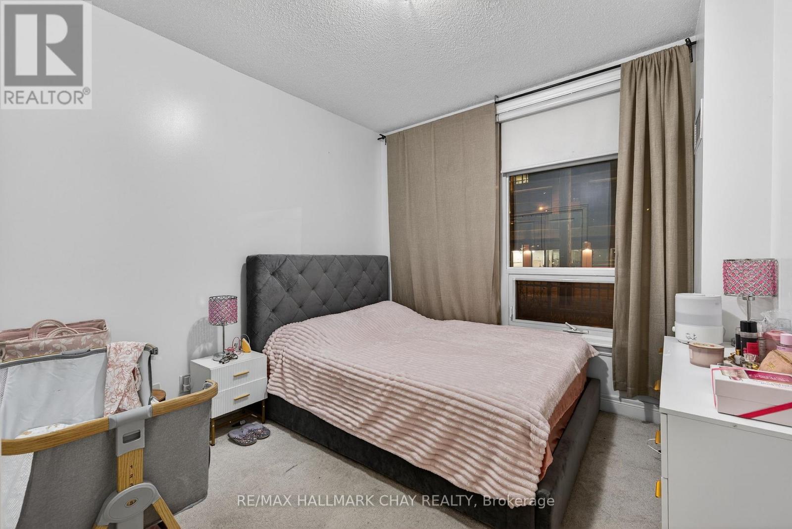 108 - 701 Sheppard Avenue W Property Photo 8