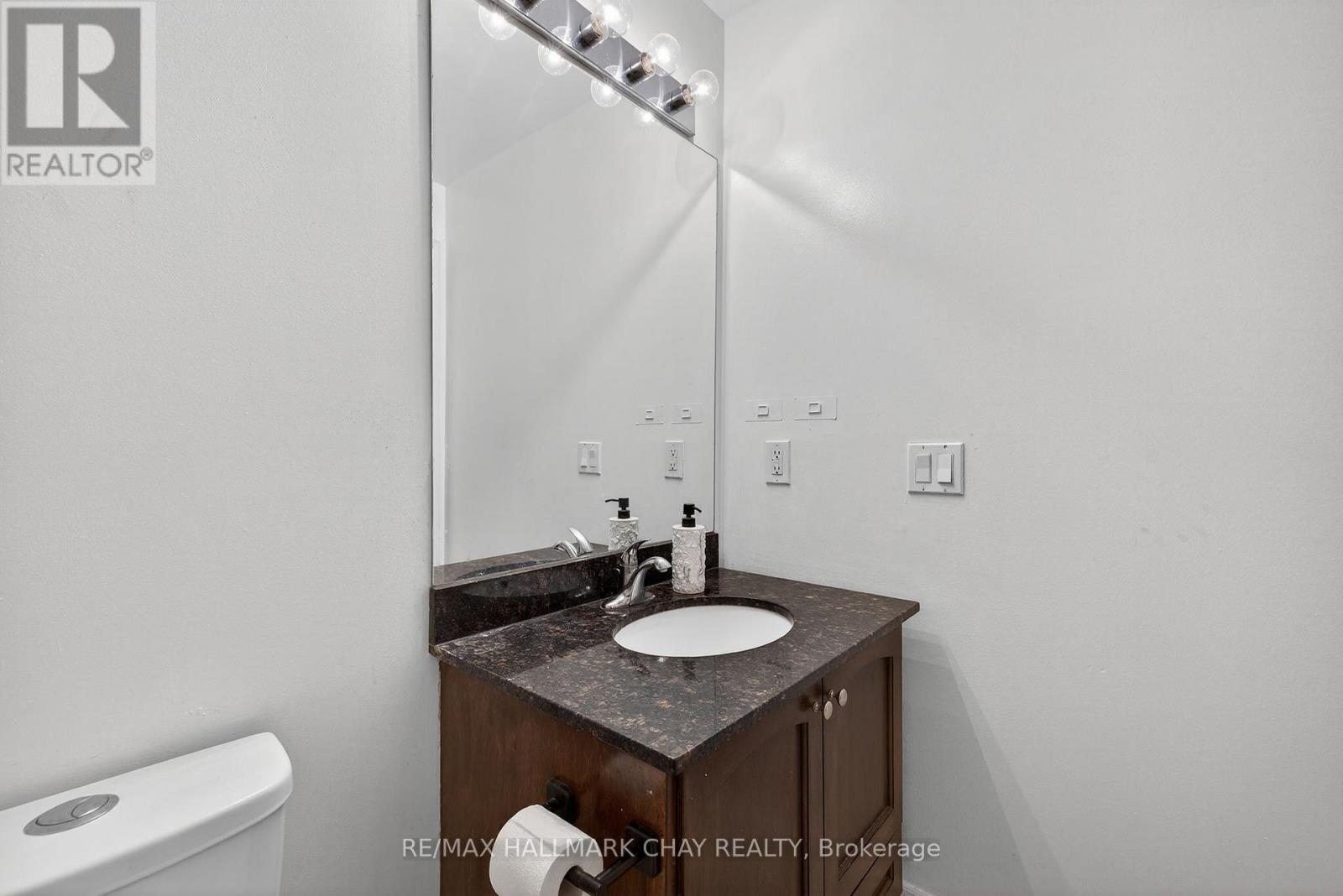 108 - 701 Sheppard Avenue W Property Photo 10