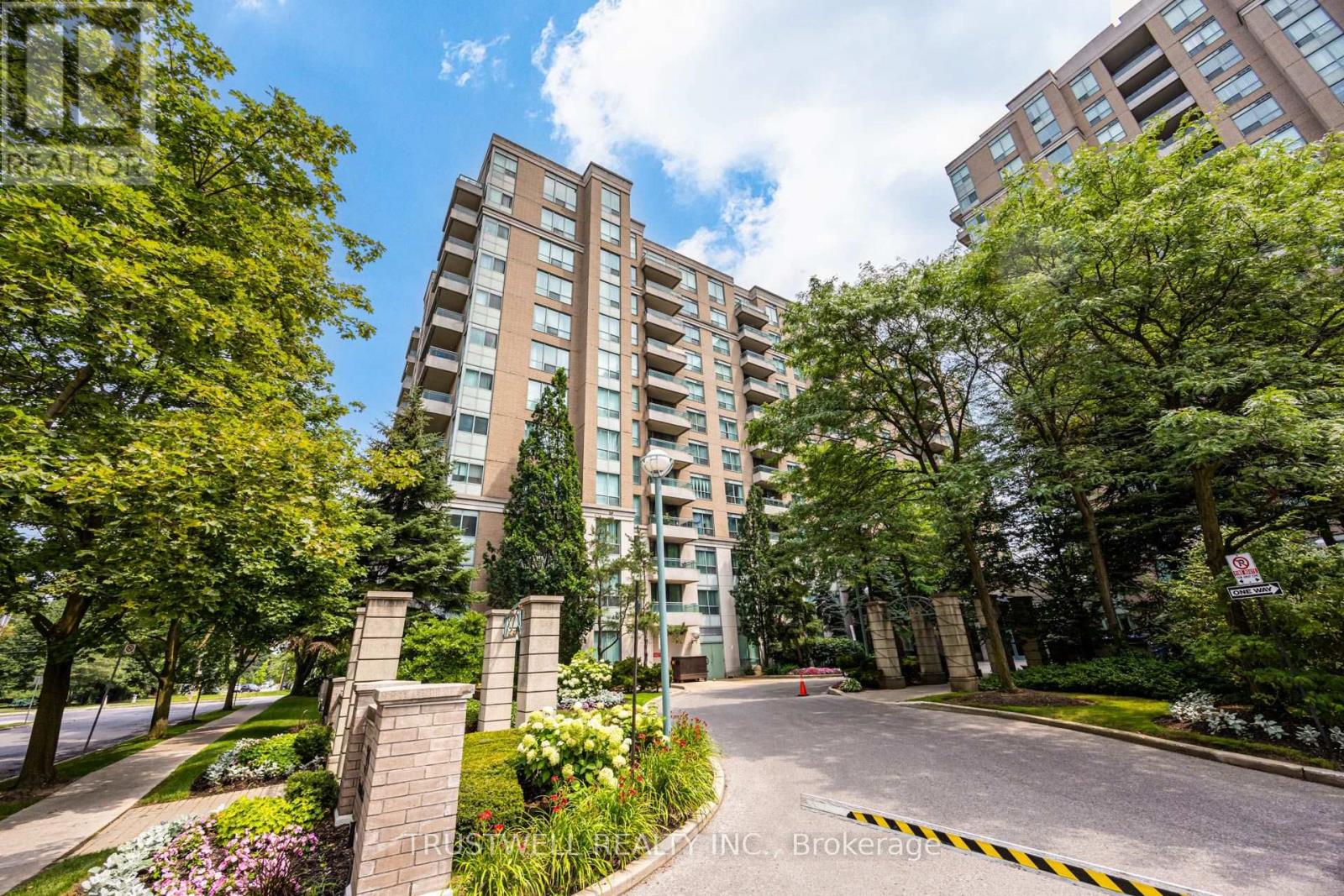 401 - 39 Pemberton Avenue Property Photo 1