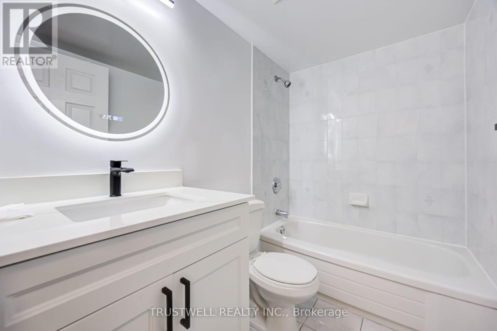 401 - 39 Pemberton Avenue Property Photo 17
