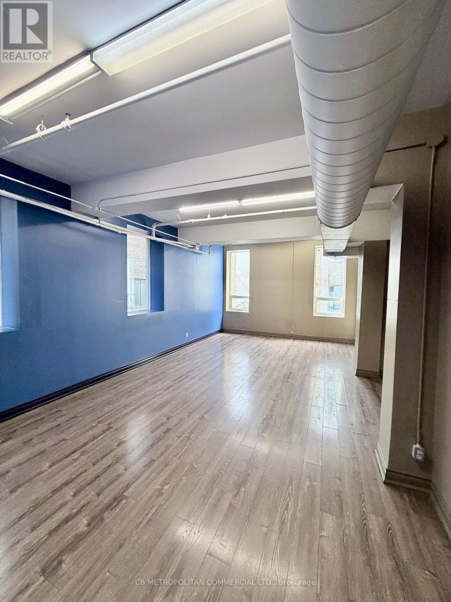 200 - 69 Queen Street E Property Photo 1