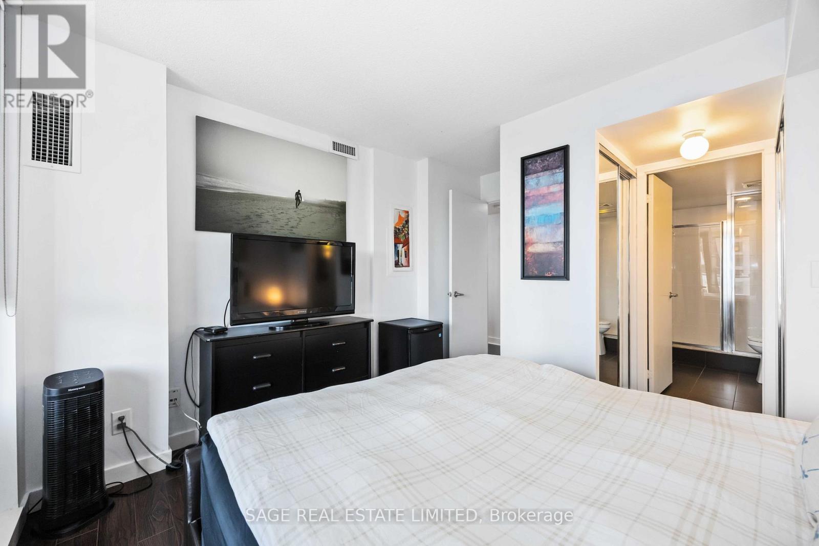 1115 - 320 Richmond Street E Property Photo 15