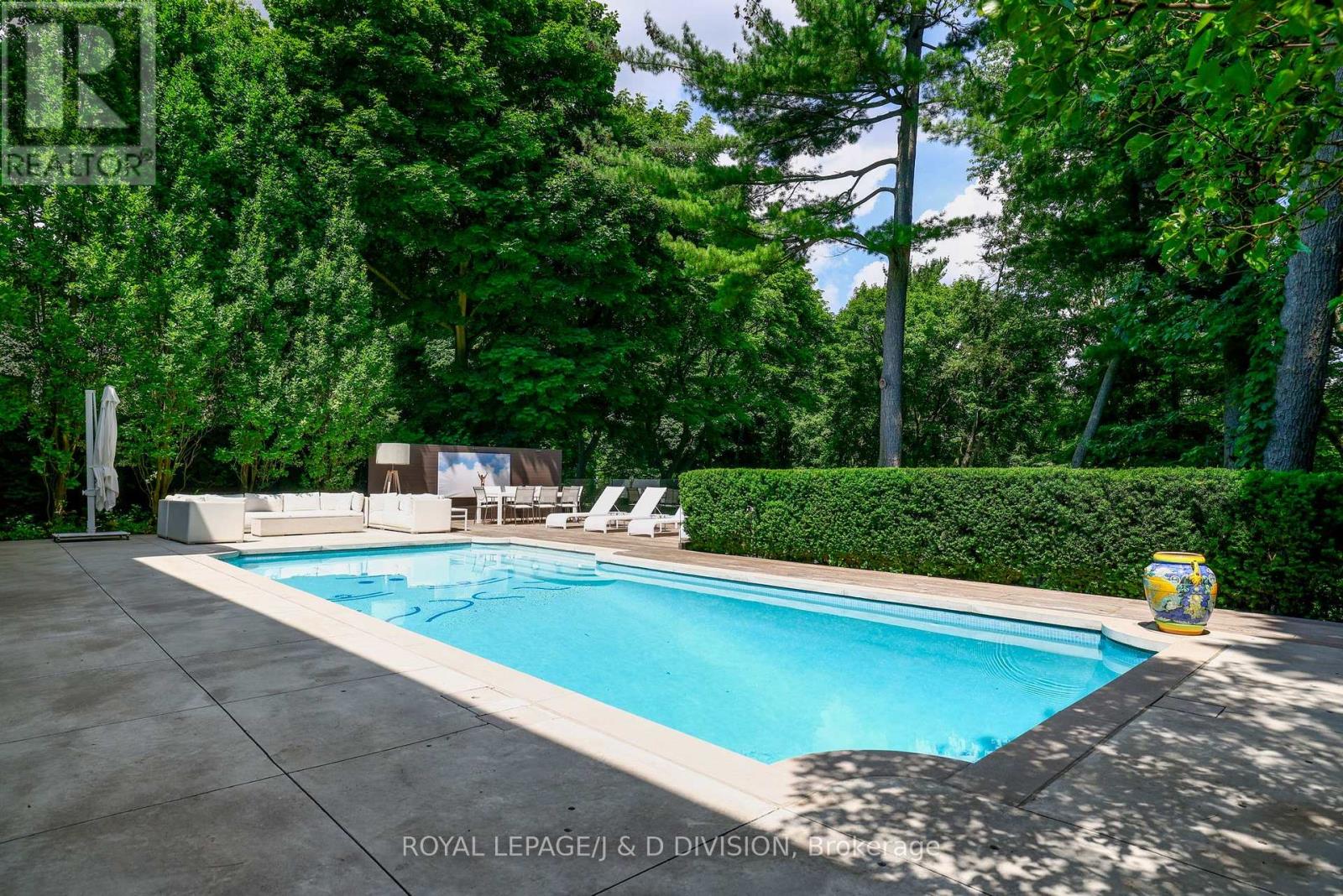 20 Forest Glen Crescent Property Photo 21