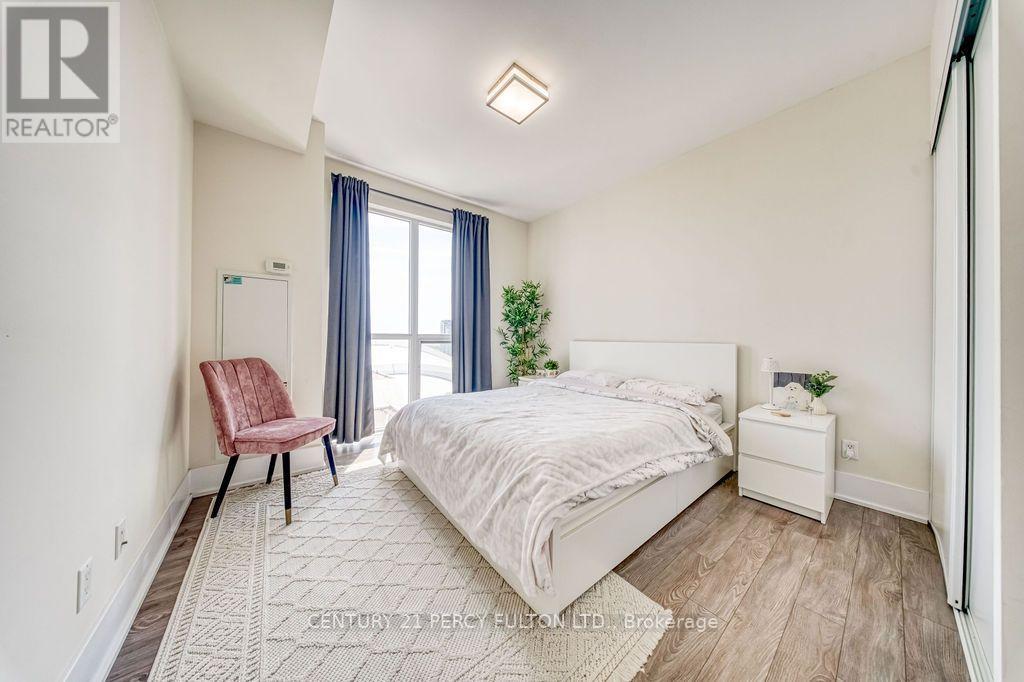2811 - 300 Front Street W Property Photo 21